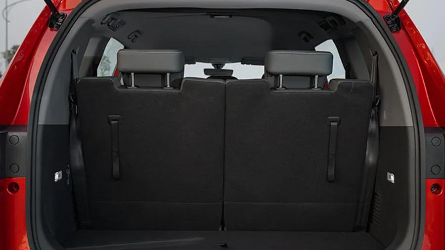VinFast VF MPV 7 - 11